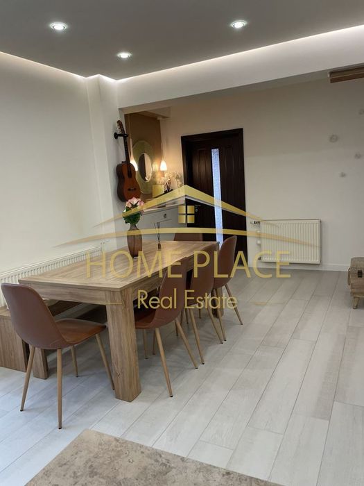 Дава се под наем Четиристаен апартамент в Варна, Център - 107 кв.м за 1377 € - Снимка #1