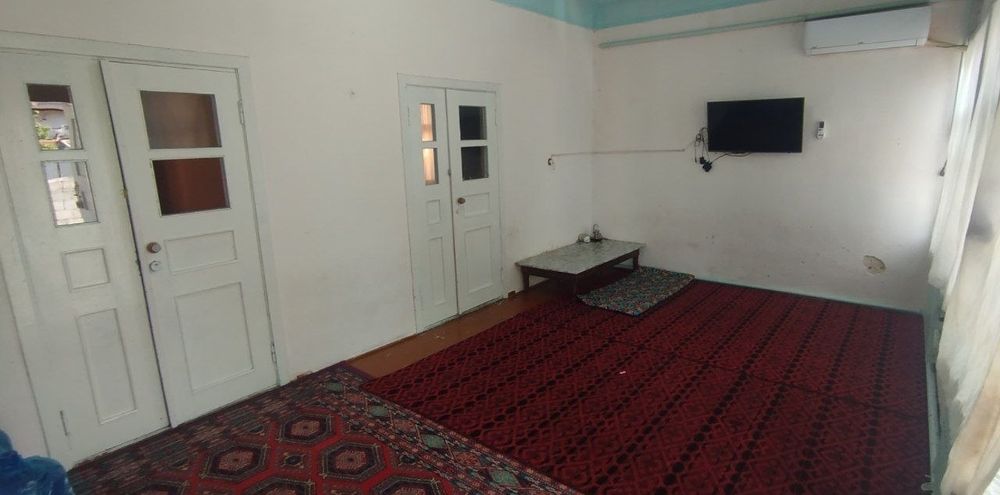 Eski shaharda hovli sotiladi