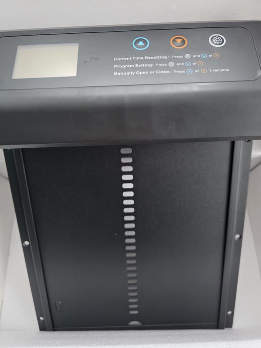 Ușița Automata Coteț Găini cu programare