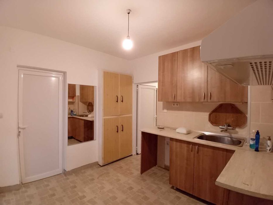 3-стаен под наем в Банишора