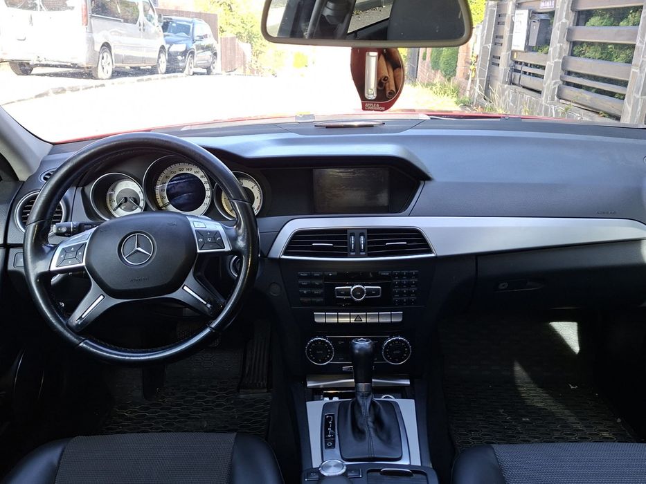 MERCEDES-BENZ C-Class 2012 — imagine 4