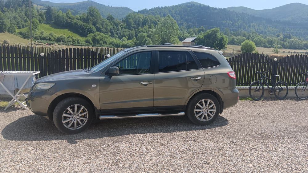 Vând Hyundai Santa fe