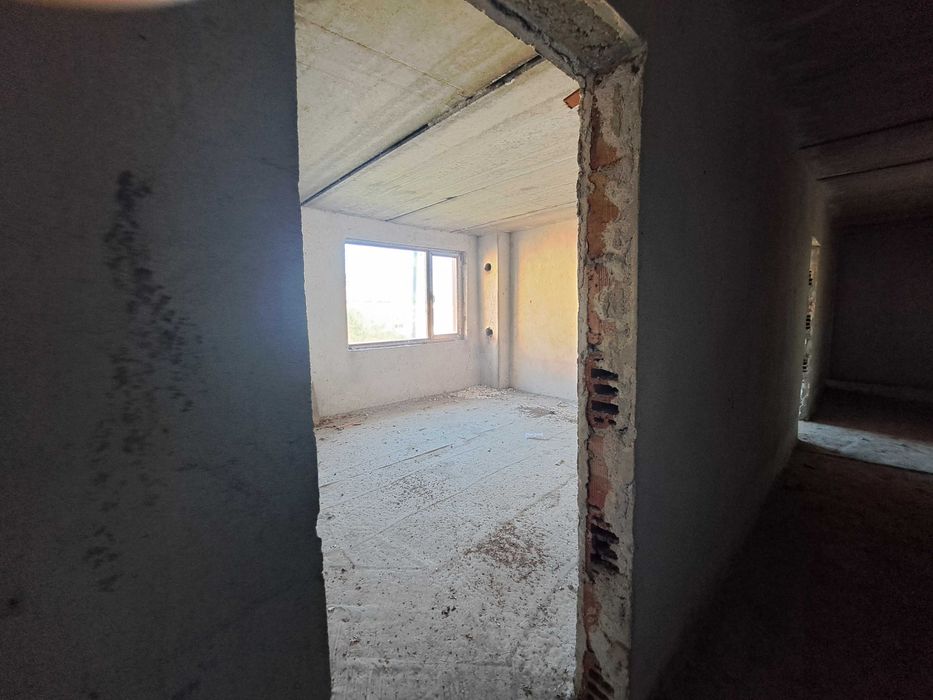 Продава се Склад в с. Дерманци, Област Ловеч - 9318 кв.м за 39 €/кв.м - Снимка #6