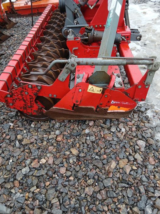 Freza grapa rotativa de panant Breviglieri 3 metri ca kuhn maschio