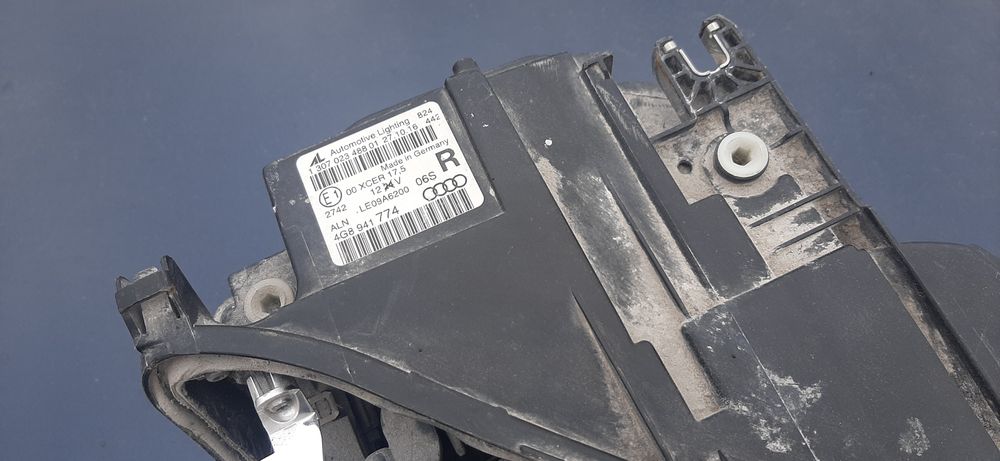 Десен фар за ауди а7 2016 год. за части