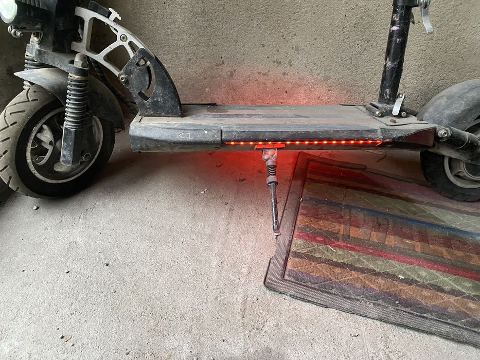 Продам электро самокат