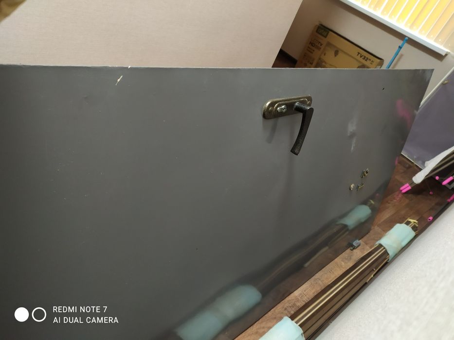 Железная дверь, обшитая