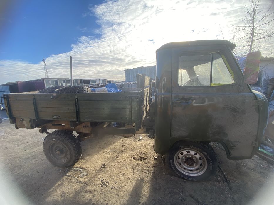 Продам Уаз бортовой