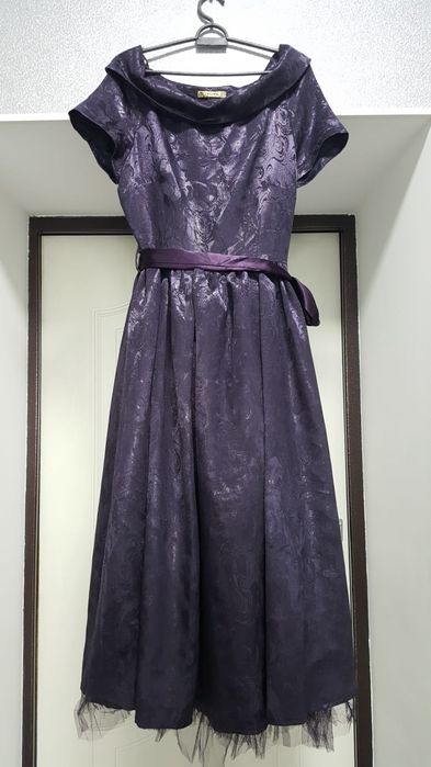 Продам красивые платья