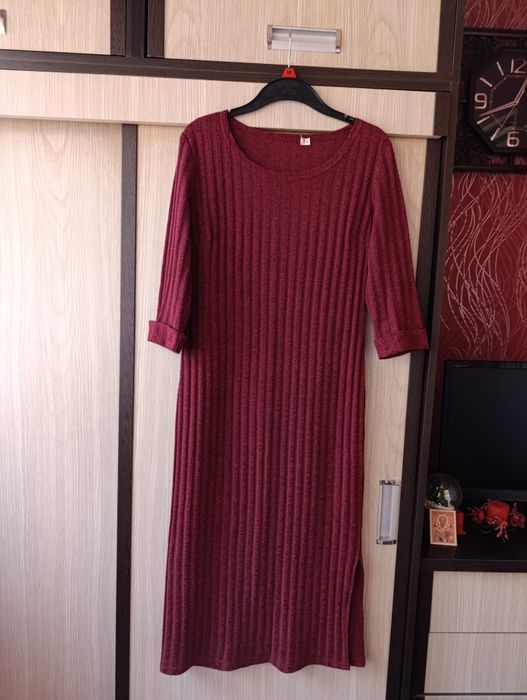 Женская одежда в идеальном состоянии.