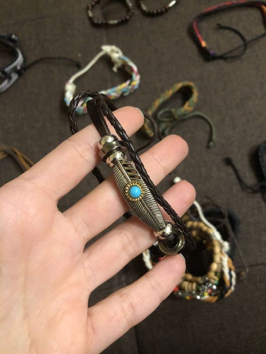 26 броя мъжки гривни