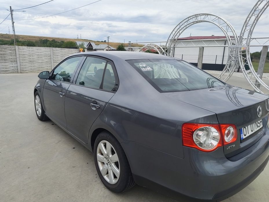 Vând schimb Volkswagen Jetta 2008 1.6 MPI Gpl