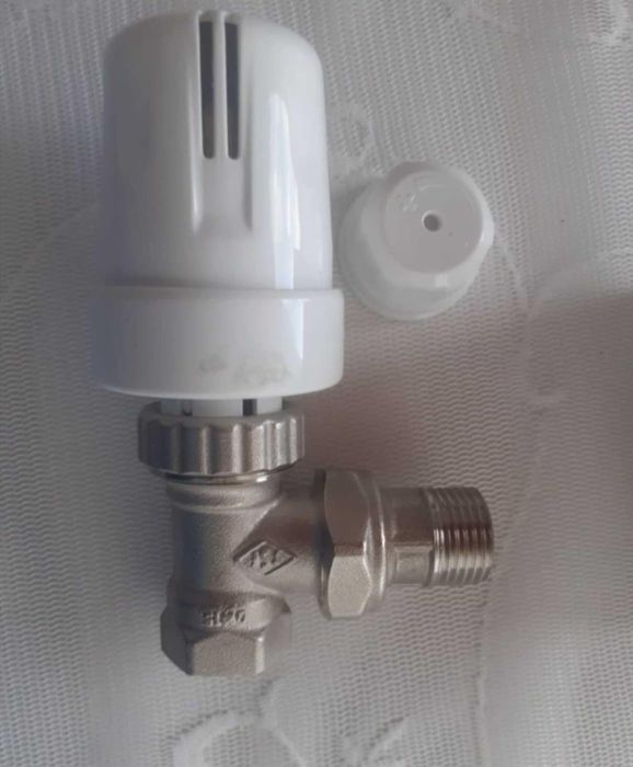 Кран комплект с термоглава ъглов ф16 DemirDokumТермовентил за радиатор