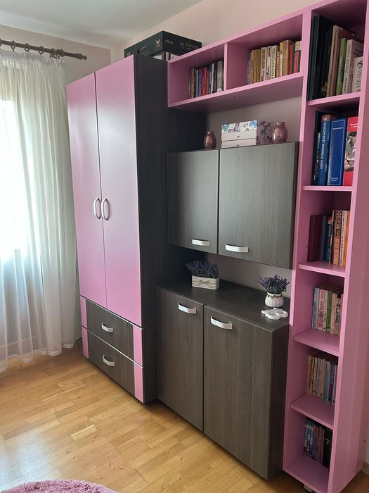 Mobilă de tineret, de vânzare