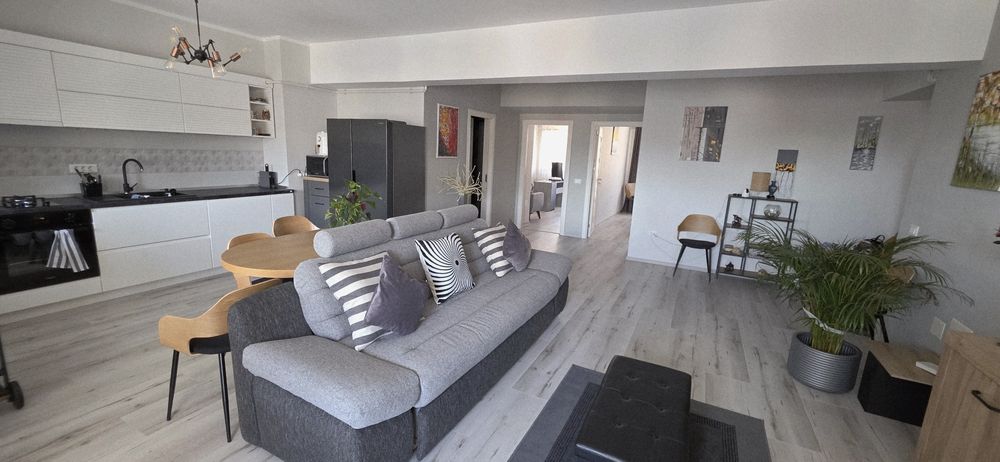 Apartament cu 4 camere pe Dem Radulescu, la lac