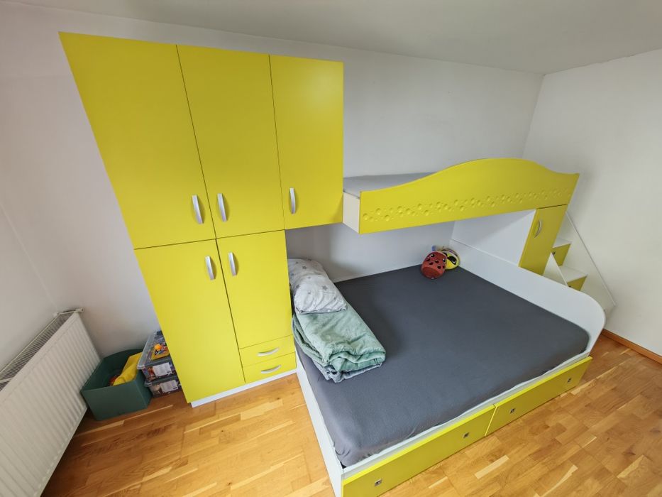 Set mobila MDF (2 paturi, dulap, spatii depozitare)