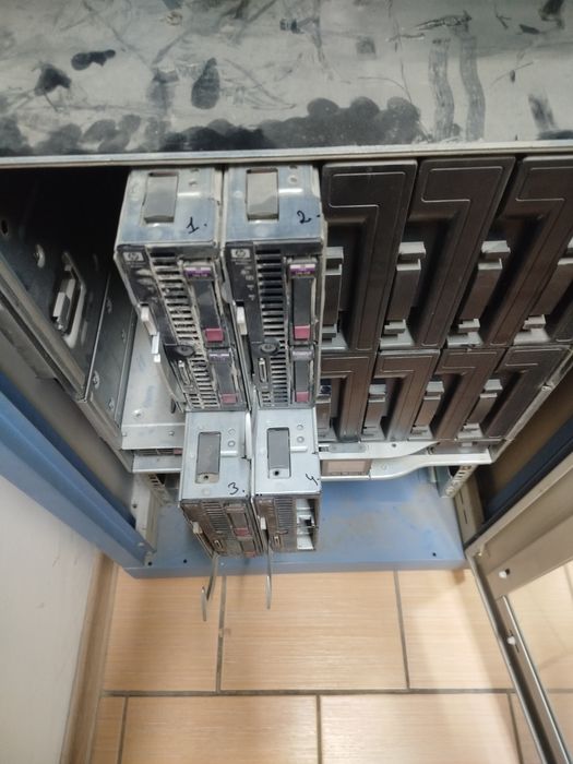 Продается Сервер. Б/У