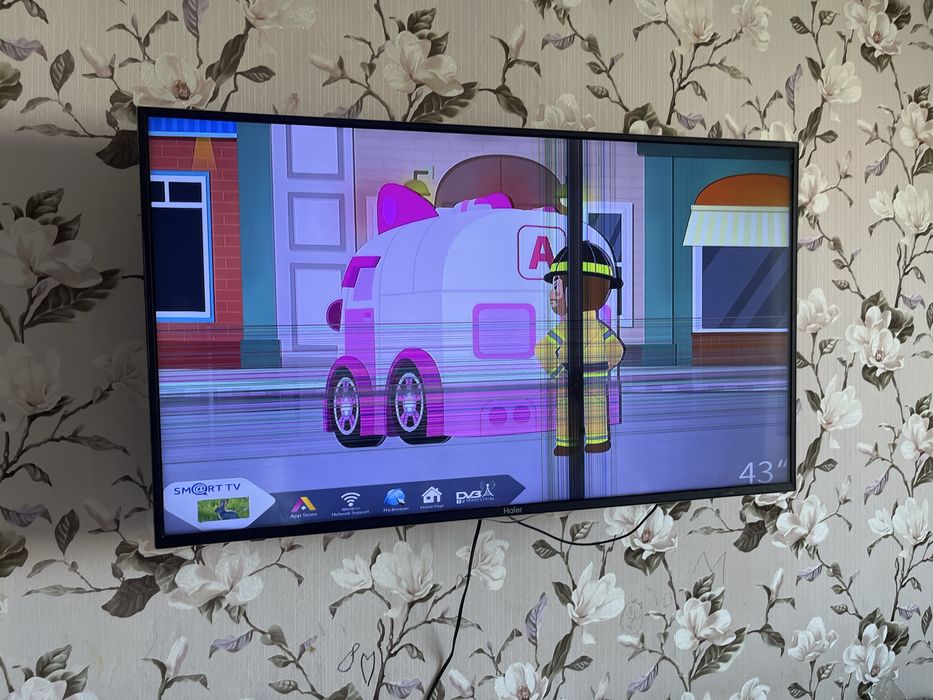 Продам телевизор Haier Smart TV  109/ 43 диагональ