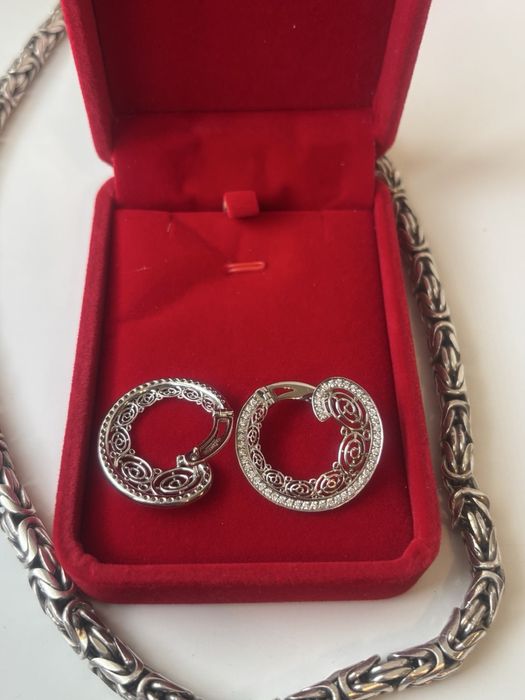 Златни 18каратови обеци с 96 естествени диаманти 7.59гр