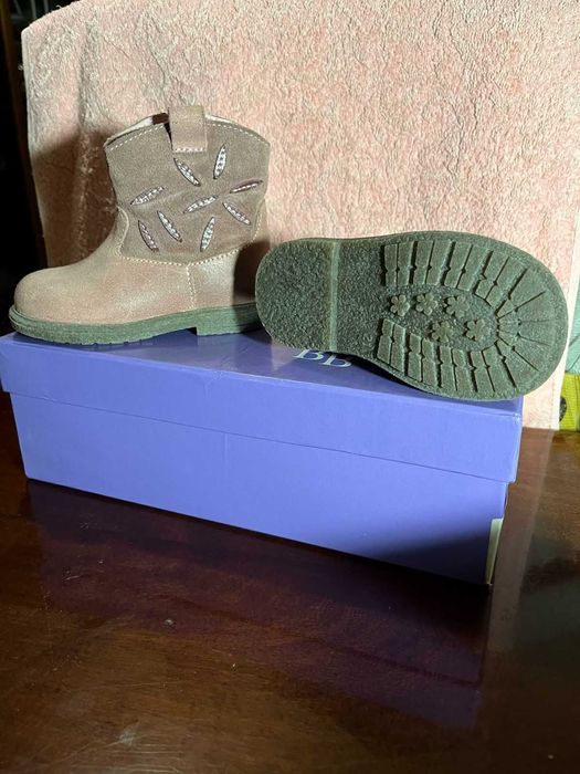 Детские вещи и обувь