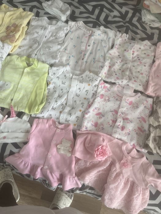 Лот дрешки за новородено 50-56 см