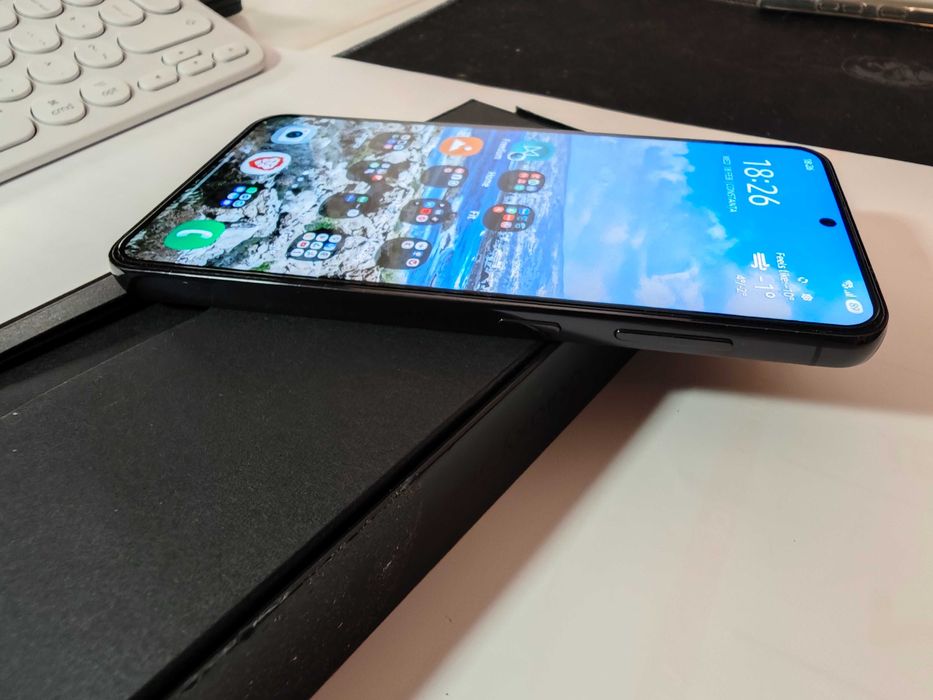 Samsung Galaxy S23 Onyx Black 128/8Gb garantie eMag sept.2026 fullbox