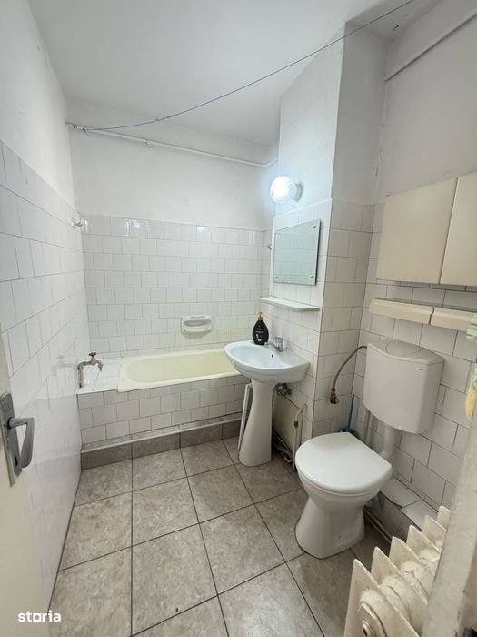 Apartament cu balcon și bucătărie separată, 60 mp — fotografia 3