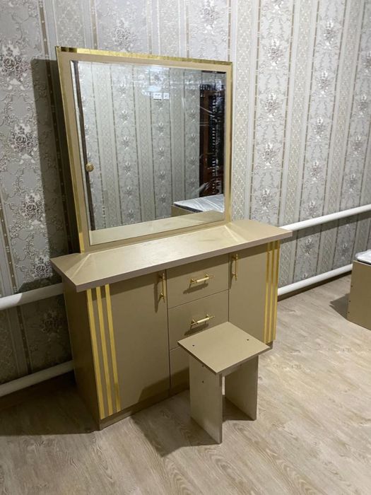 Zavod narxida eng trentdagi yotoqxona tòplami