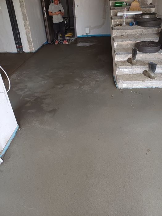 МАШИННИ замазки шлайфан бетон частични и цялостни ремонти на покриви вътрешни  Довършителни ремонти направа  ивични основи за огради