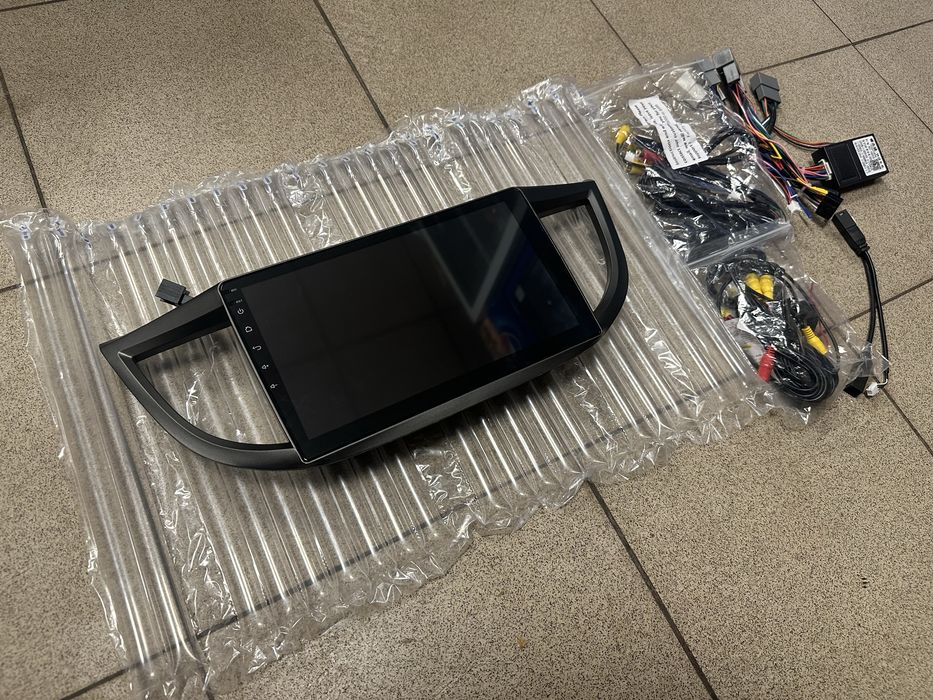 Продавам Мултимедия / Навигация за Honda CRV 4