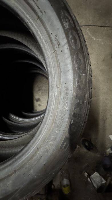 Продам Шины 215-55 R17