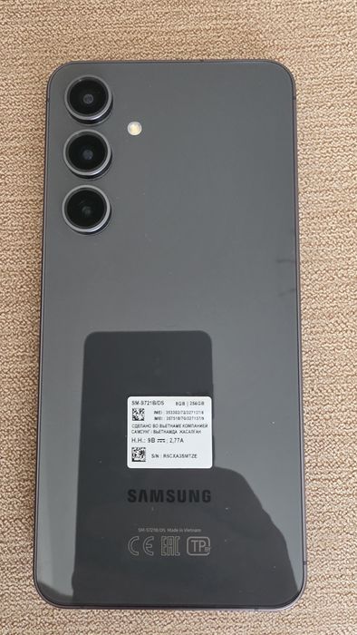 Samsung FE 24 память 256гб