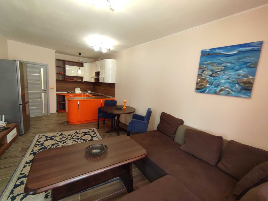 Дава се под наем Двустаен апартамент в Варна, Бриз - 70 кв.м за 650 € - Снимка #1