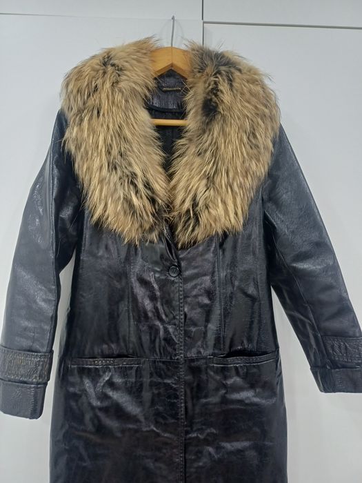 Кожаный плащ жен лаковый черн