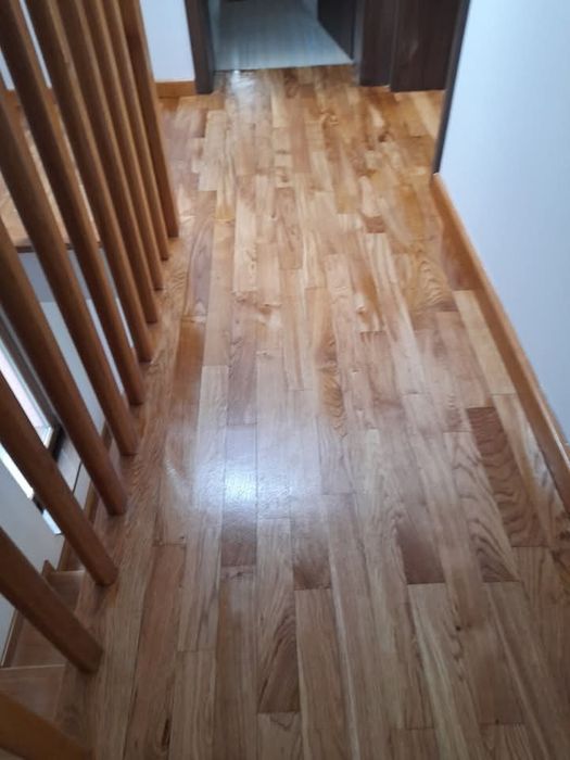 Șlefuirea parchetului mai ieftina decât inlocuiirea