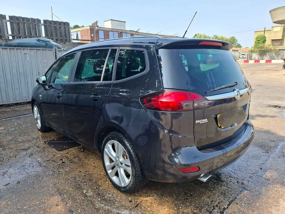 Usa Fata Dreapta Opel Zafira 2014 Monovolum Negru