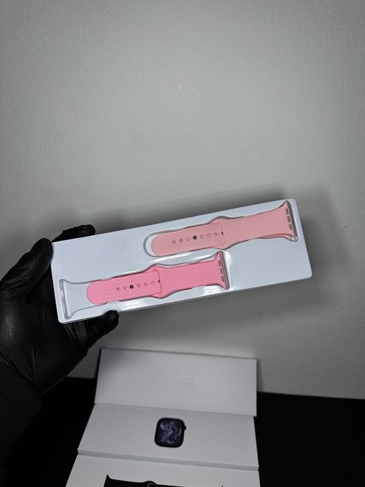 Apple Watch Series 11 • Pink