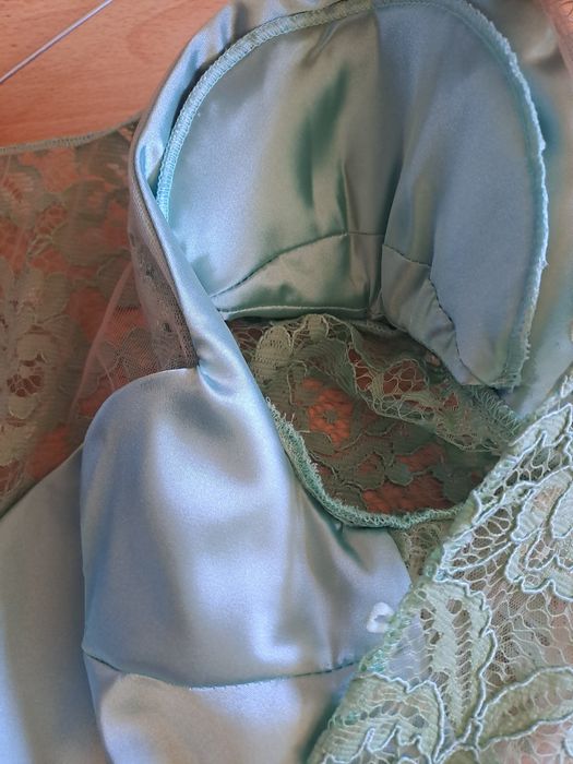 С етикет Elisabetta Franchi  оригинална официална рокля