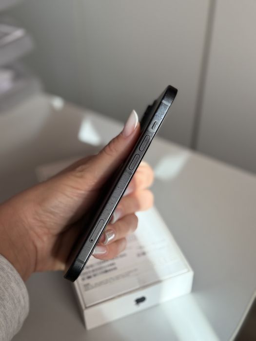 Iphone 15 Negru 128 gb