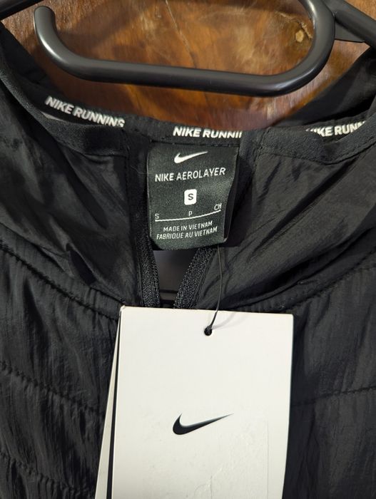 De vânzare geacă Nike