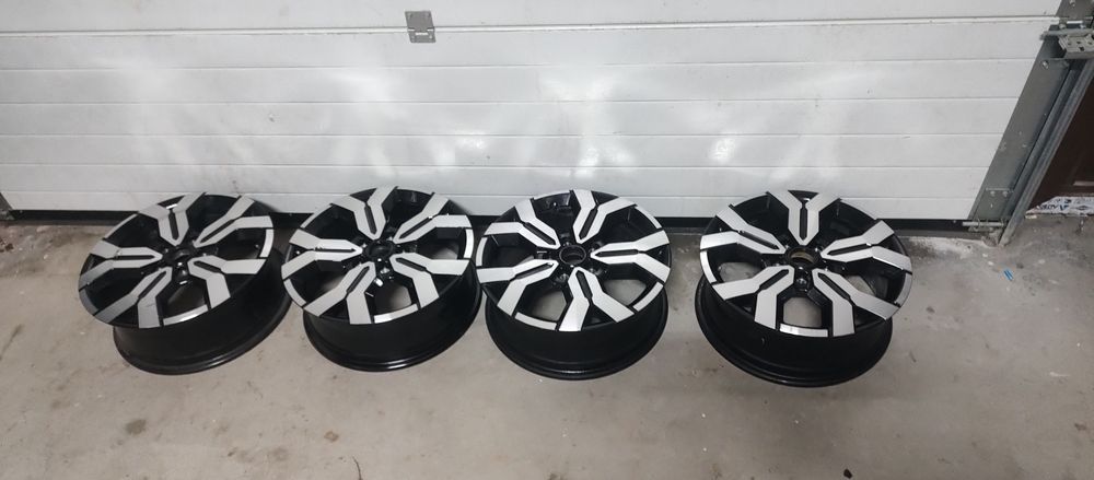 Set 4 Jante Aliaj ORIGINALE Tergan Dacia Duster 17 inch 403005180R