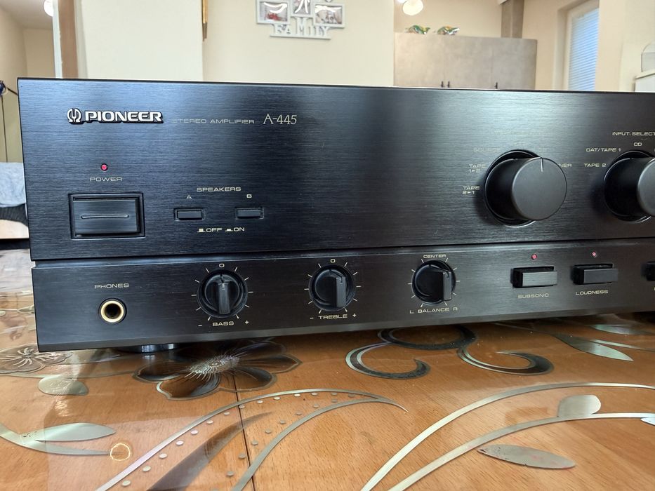 Pioneer A-445 Като нов