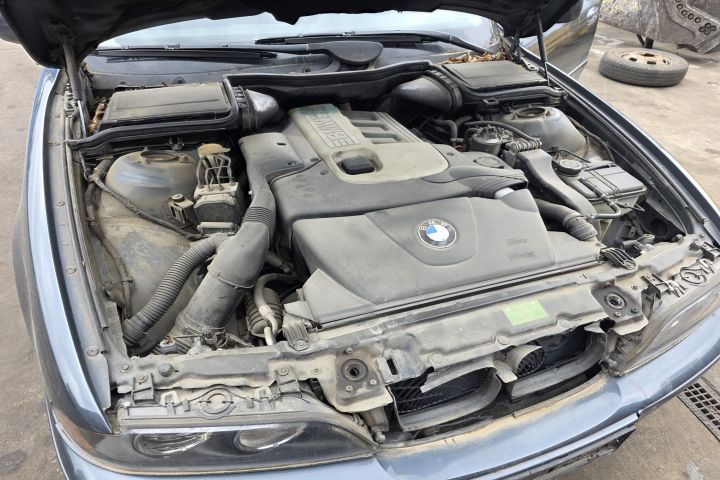 Usita rezervor BMW Seria 5 2000 520d MT (136 hp)