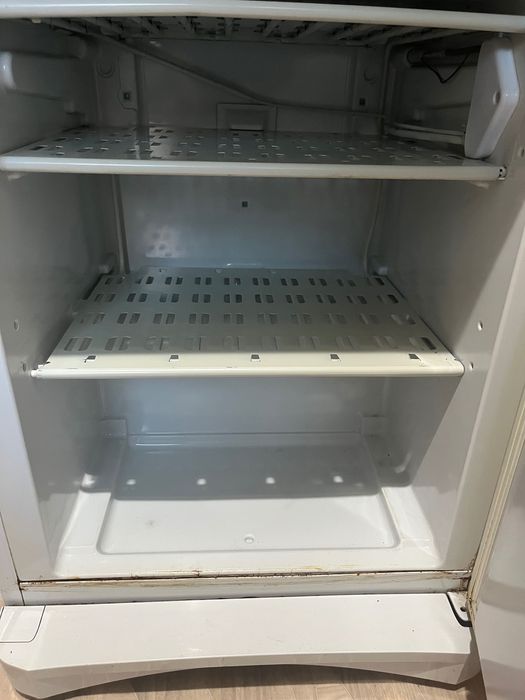 Холодильник INDESIT