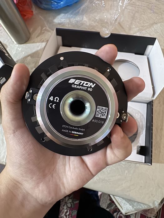 Продаются среднечастотные динамики Eton graphit 80