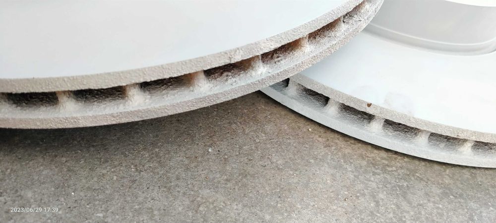 Тормозные диски BMW X6 X5 оригинал.