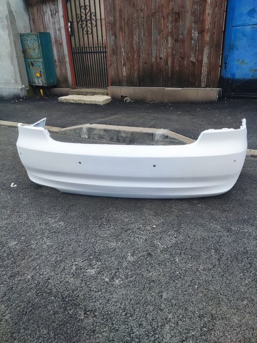 vînd bara spate BMW 320XD  E92 LCI