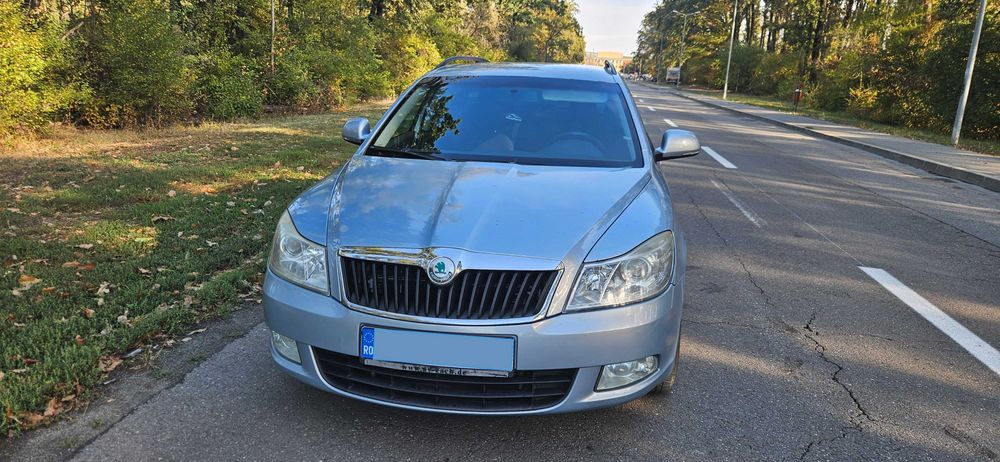 SKODA Octavia 2011 — imagine 3
