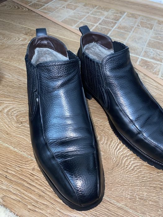 Продаются зимние кожаные ботинки