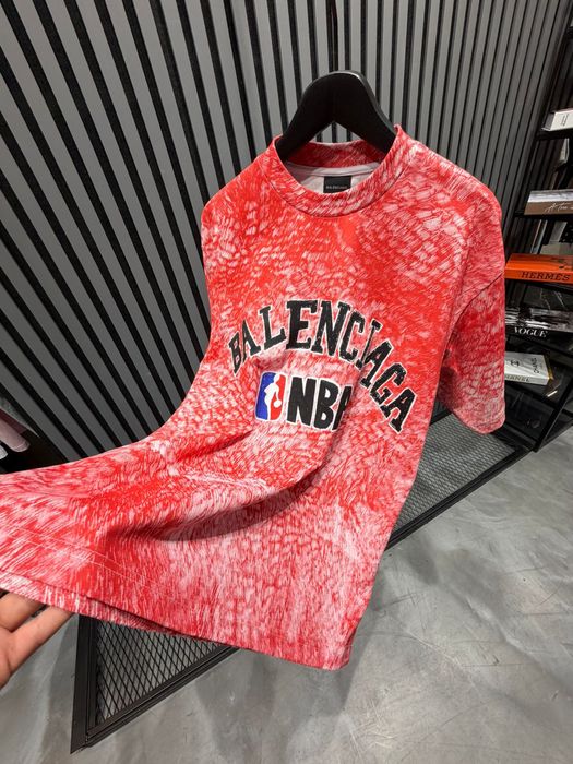 Продавам топ модели Тениски на Balenciaga , Amiri , Etro, Loro Piana